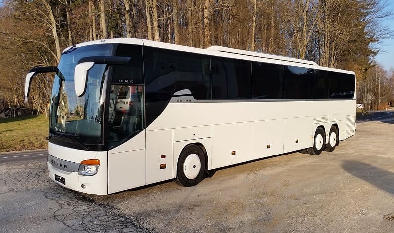 Lower Austria: Buses hire in Dürnstein in Dürnstein and Austria
